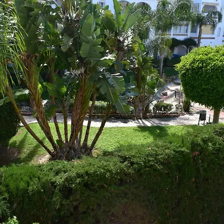 Holiday home Timon Ii, Luxury 3 Bedroom Beachside